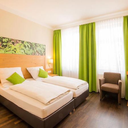 Hotel Brauereigasthof Amberger Kosching Екстериор снимка