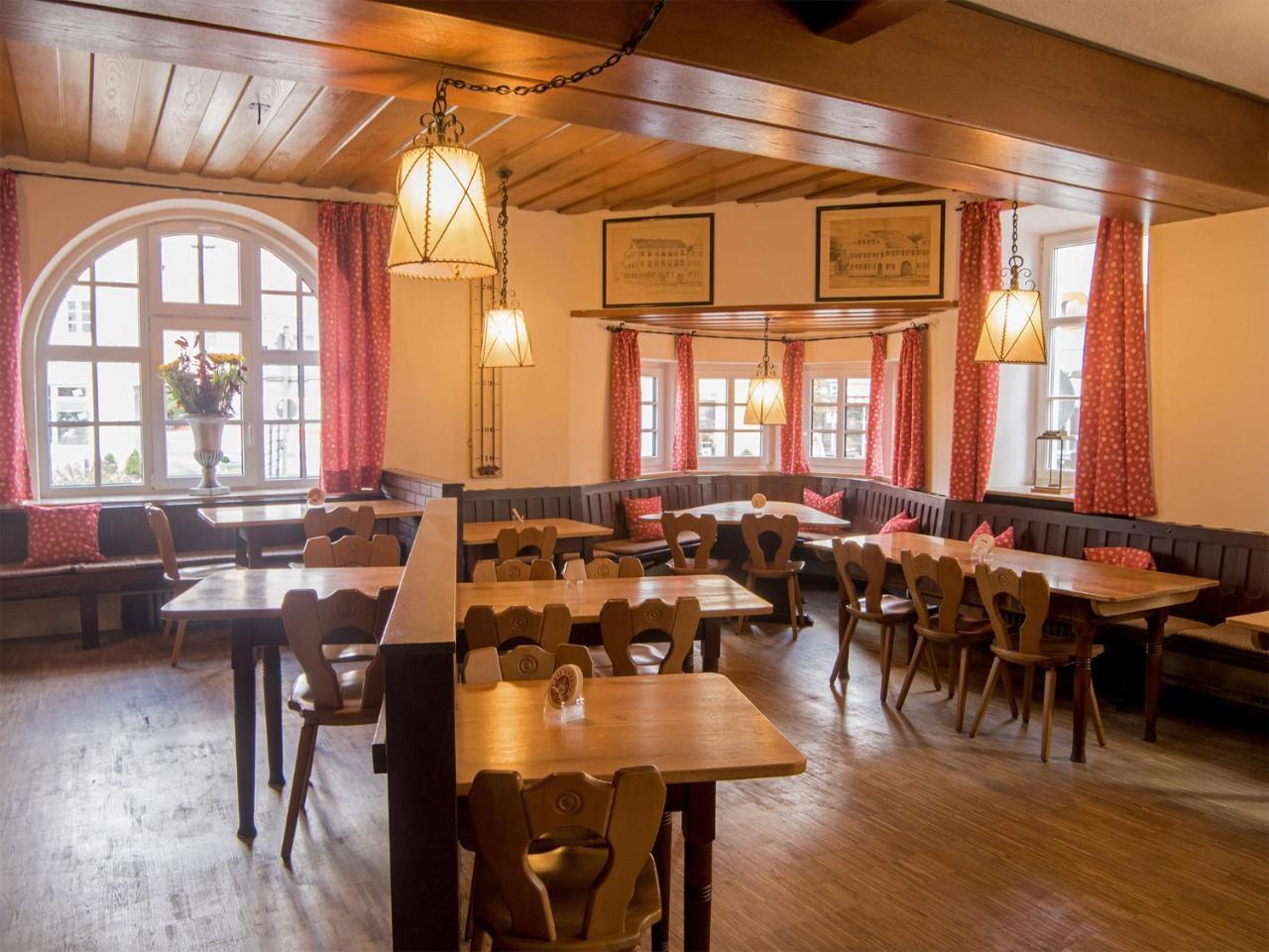 Hotel Brauereigasthof Amberger Kosching Екстериор снимка
