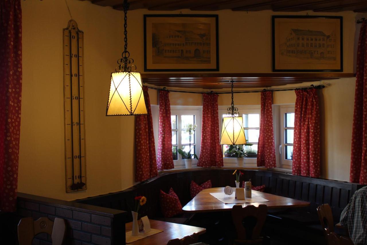 Hotel Brauereigasthof Amberger Kosching Екстериор снимка