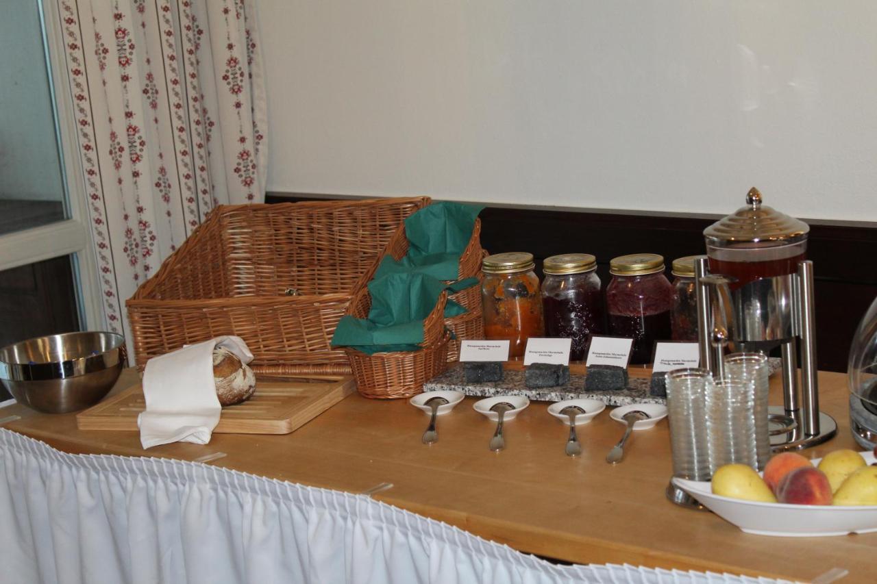 Hotel Brauereigasthof Amberger Kosching Екстериор снимка